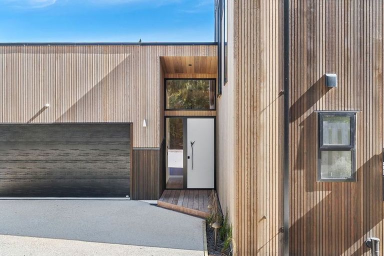 Photo of property in 1/61 Eely Point Road, Wanaka, 9305