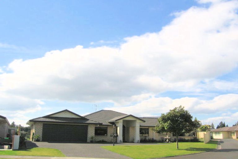 Photo of property in 35 Elderton Avenue, Pyes Pa, Tauranga, 3112