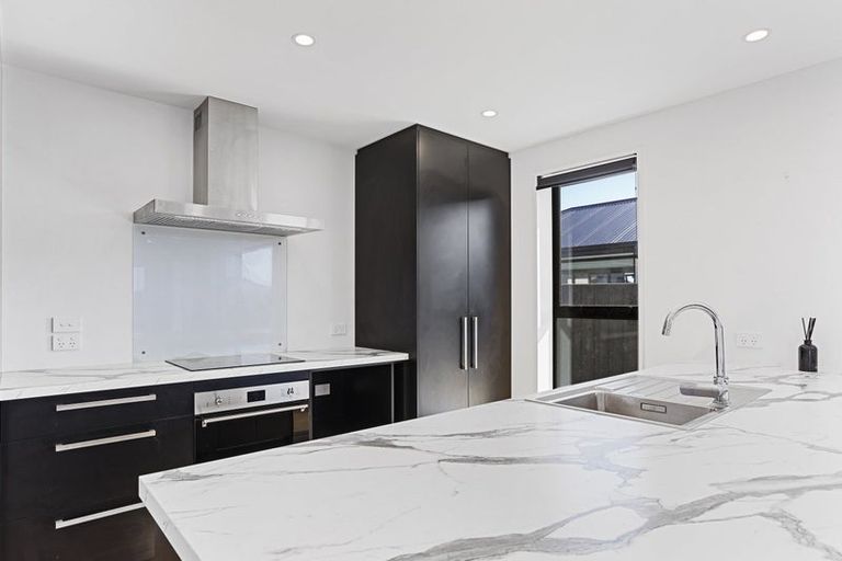 Photo of property in 18 Grimwood Street, Woodend, 7610