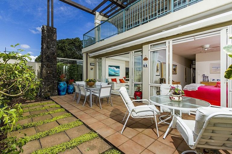 Photo of property in The Sands Apartments, 7/47 The Strand, Takapuna, Auckland, 0622