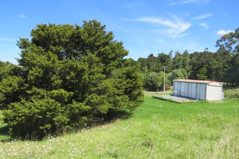 Photo of property in 215a Pahi Road, Pahi, Paparoa, 0571