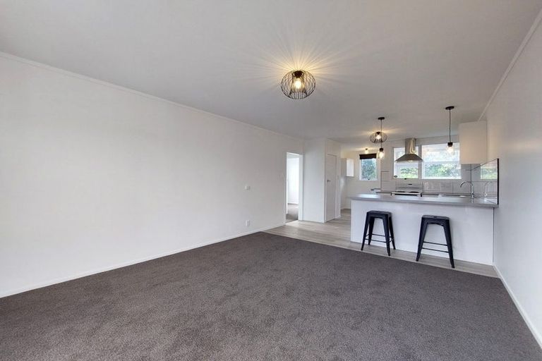 Photo of property in 9 Severn Place, Spotswood, New Plymouth, 4310