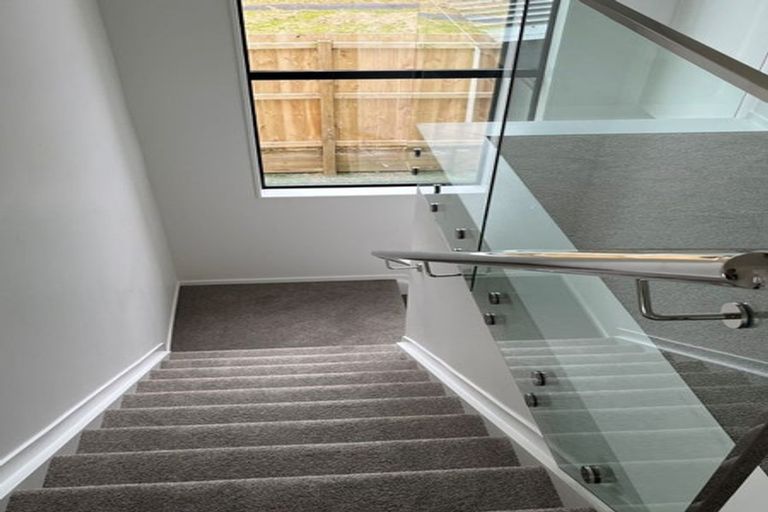 Photo of property in 9b Daytona Road, Henderson, Auckland, 0610