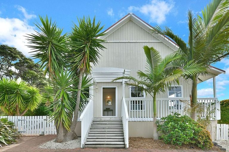 Photo of property in 173 Pinchgut Road, Kaukapakapa, 0873