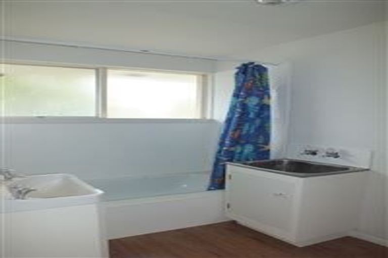 Photo of property in 3/6 Division Street, Riccarton, Christchurch, 8041