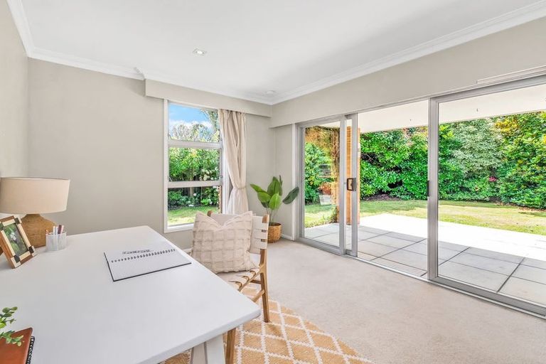 Photo of property in 39 Highfield Place, Avonhead, Christchurch, 8042