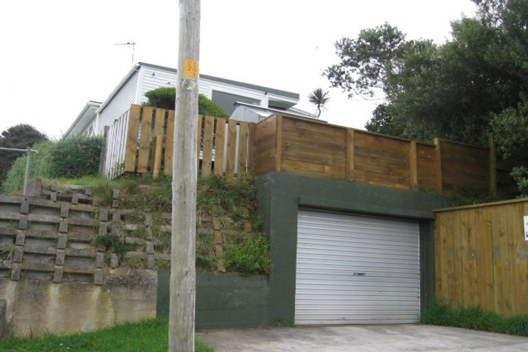 Photo of property in 15 Frederick Street, Tawa, Wellington, 5028