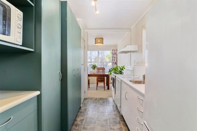 Photo of property in 17 Chaucer Place, Owhata, Rotorua, 3010