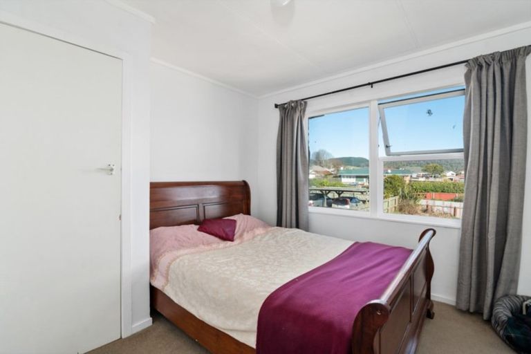 Photo of property in 17 Scott Avenue, Owhata, Rotorua, 3010