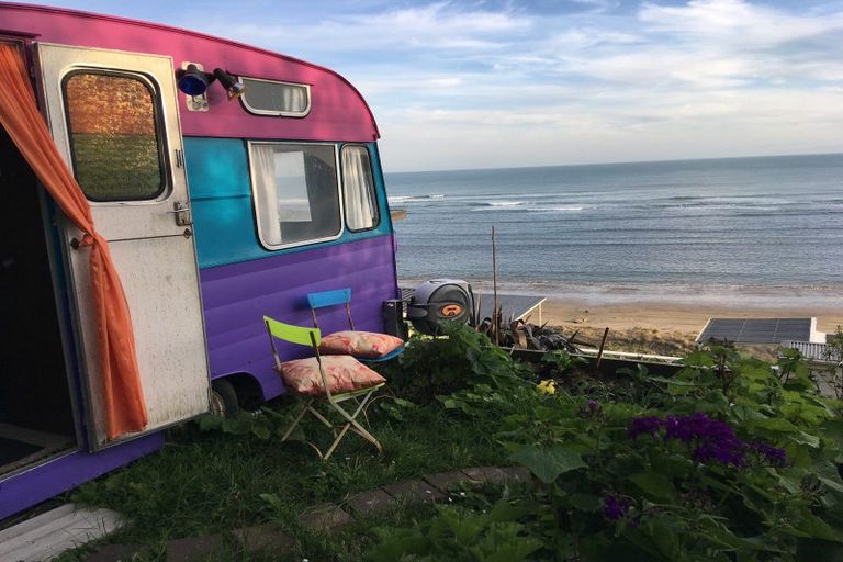 Photo of property in 53 Makorori Beach Road, Makorori, Gisborne, 4073