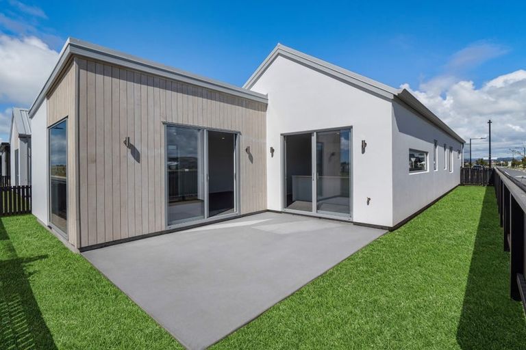 Photo of property in 41 Monaro Place, Papamoa, 3118