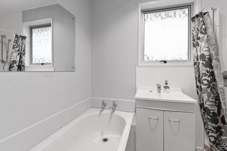 Photo of property in 1696 State Highway 2, Poukawa, Hastings, 4178