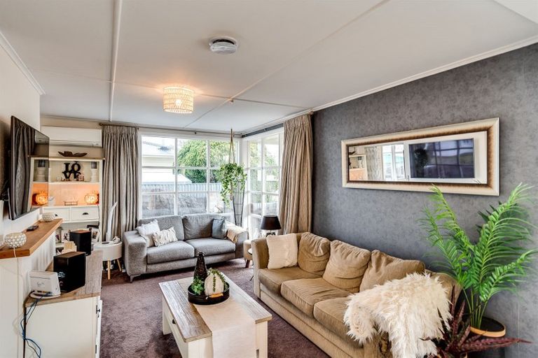 Photo of property in 143 Nuffield Avenue, Marewa, Napier, 4110