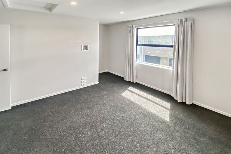 Photo of property in 9 Shingle Street, Sydenham, Christchurch, 8023