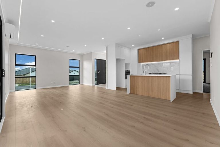 Photo of property in 2 Piedmonte Avenue, Pokeno, 2402