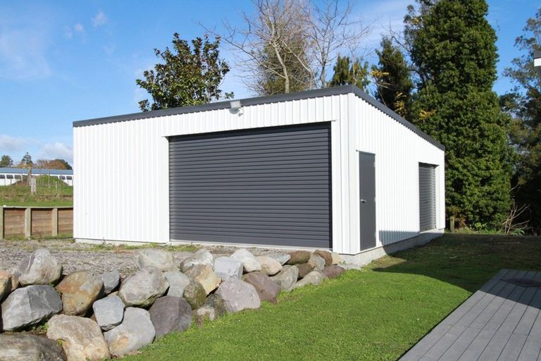 Photo of property in 173 Kairau Road, Brixton, New Plymouth, 4373