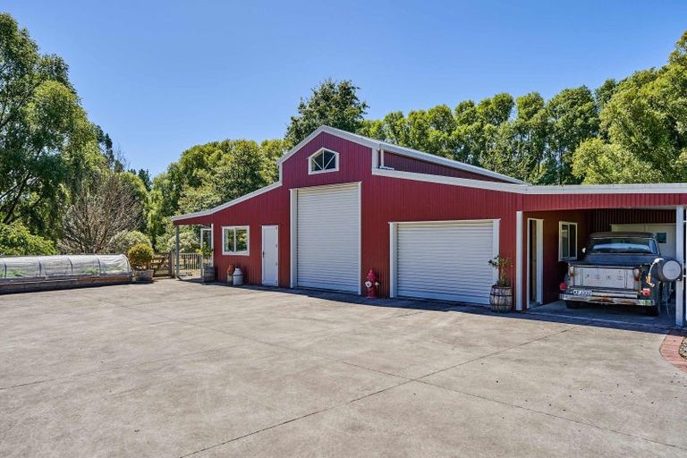 Photo of property in 262b Katherine Mansfield Drive, Whitemans Valley, Upper Hutt, 5371