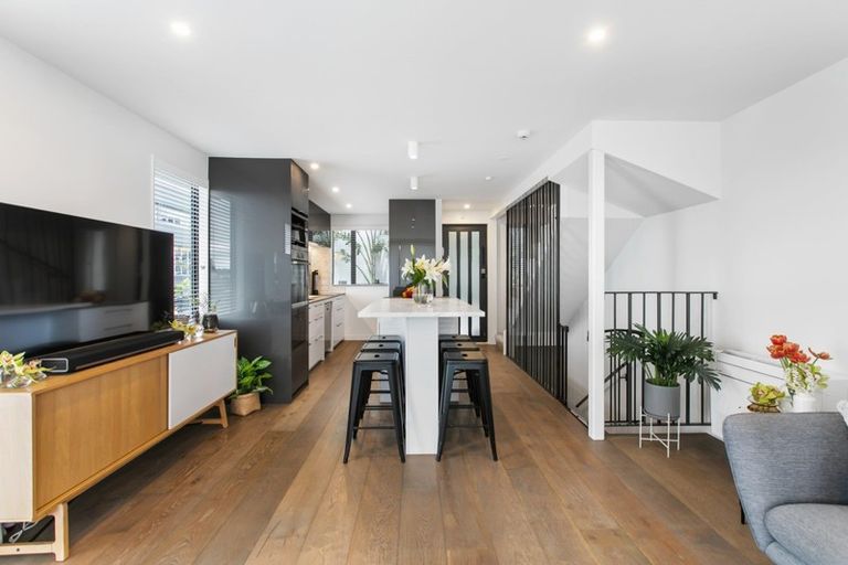 Photo of property in 1/6 Waima Street, Grey Lynn, Auckland, 1021