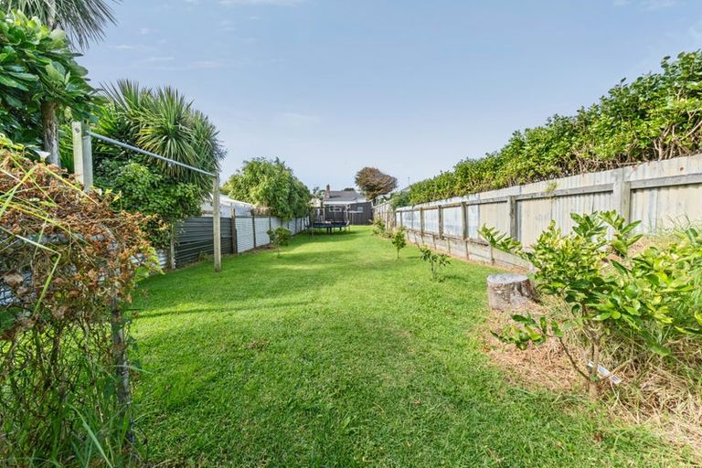 Photo of property in 163 Lemon Street, Strandon, New Plymouth, 4312