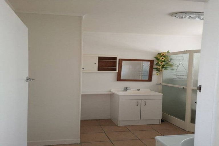 Photo of property in 81a Carrington Avenue, Silverdale, Hamilton, 3216