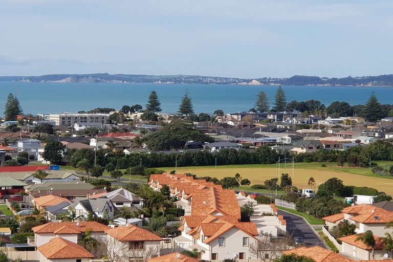 Photo of property in 53 West Hoe Heights, Orewa, 0931