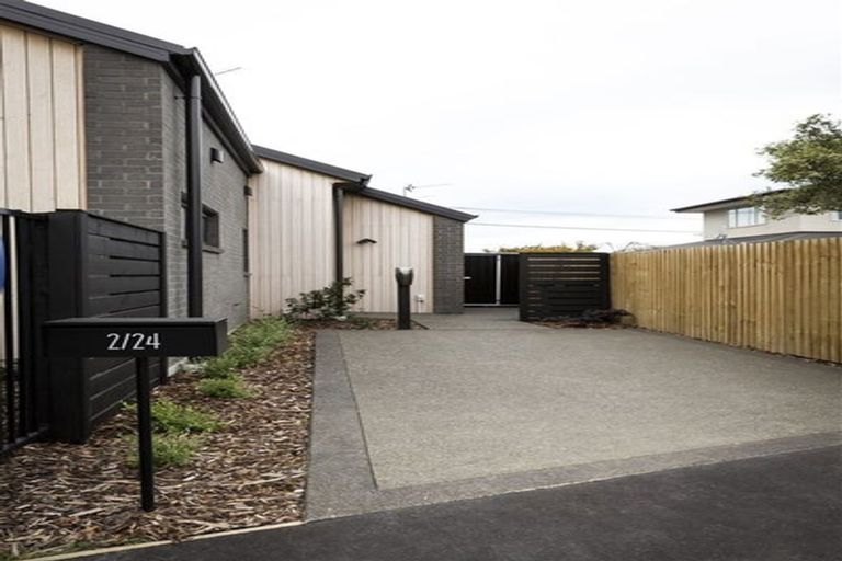 Photo of property in 2/24 Rookwood Avenue, New Brighton, Christchurch, 8083