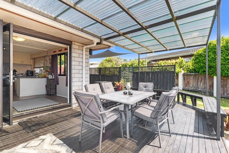 Photo of property in 1 Bata Place, Pomare, Rotorua, 3015