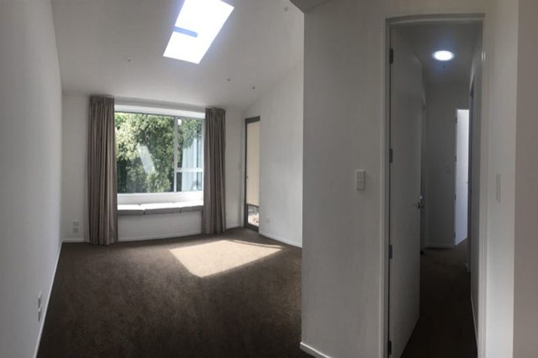 Photo of property in 4/33 Darvel Street, Riccarton, Christchurch, 8011