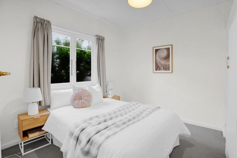 Photo of property in 50 Brooklands Road, Brooklands, New Plymouth, 4310