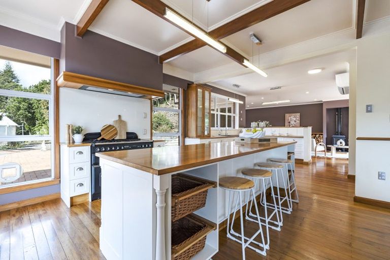 Photo of property in 11 Orite Drive, Mangorei, New Plymouth, 4371