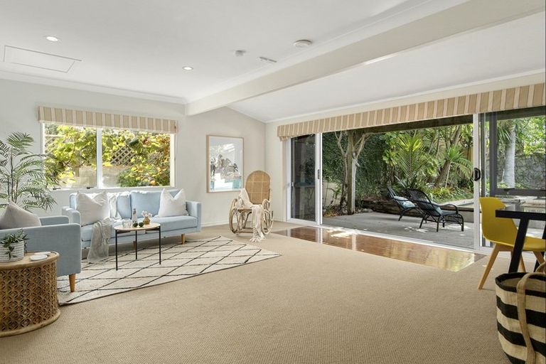 Photo of property in 43 Rewarewa Place, Matua, Tauranga, 3110