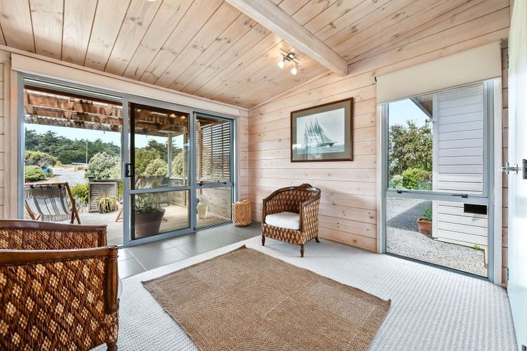 Photo of property in 9 Via Aroha, Waitarere Beach, Levin, 5510