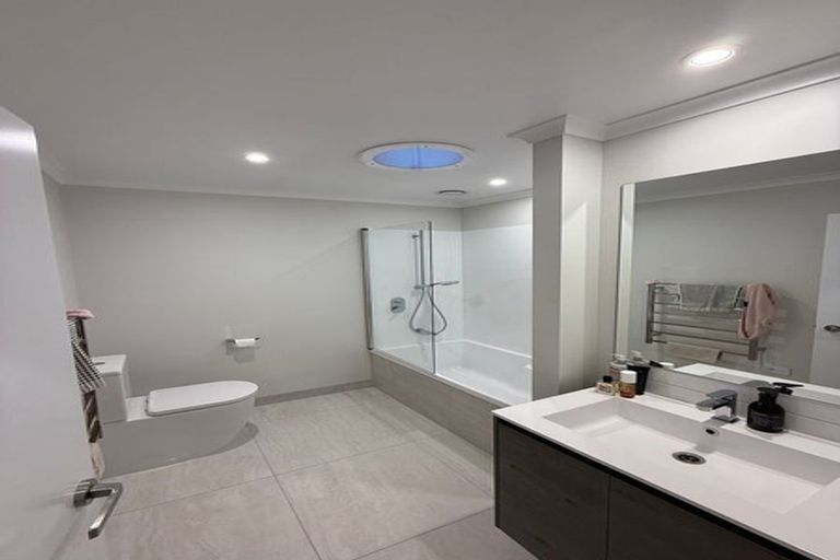 Photo of property in 66 Nugget Avenue, Hobsonville, Auckland, 0616