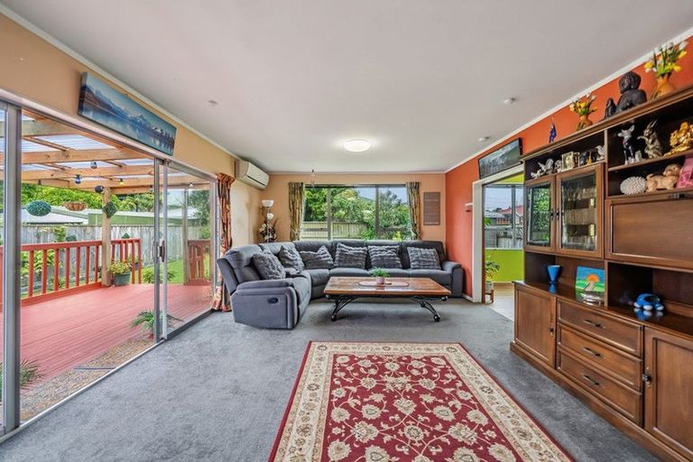 Photo of property in 71 California Drive, Totara Park, Upper Hutt, 5018