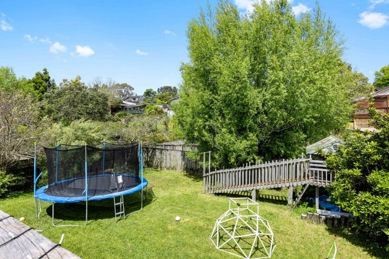 Photo of property in 151 Brian Crescent, Stanmore Bay, Whangaparaoa, 0932