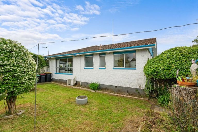 Photo of property in 1/136 Wainoni Road, Avondale, Christchurch, 8061
