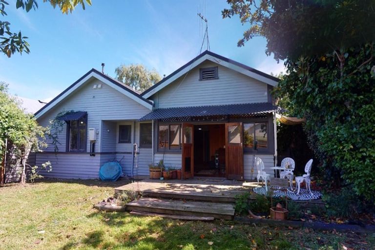 Photo of property in 7 Pirie Street, Palmerston North, 4410