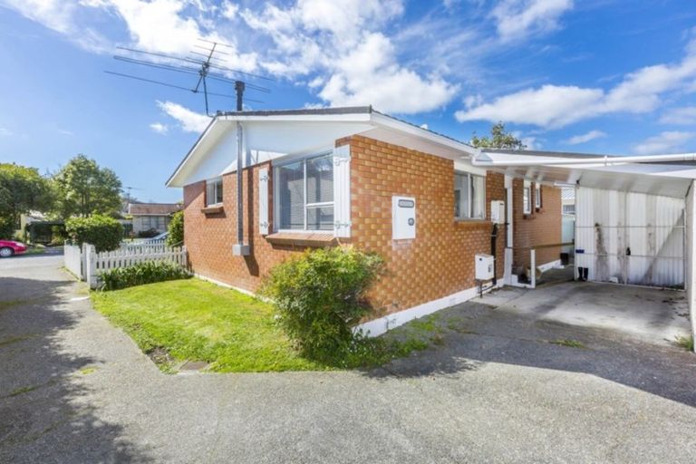 Photo of property in 1/9 Denver Grove, Totara Park, Upper Hutt, 5018