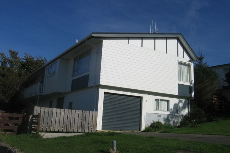 Photo of property in 8 Solander Place, Whitby, Porirua, 5024