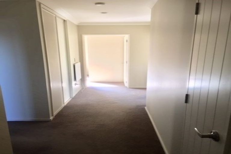 Photo of property in 19 Papaumu Green, Parklands, Christchurch, 8083