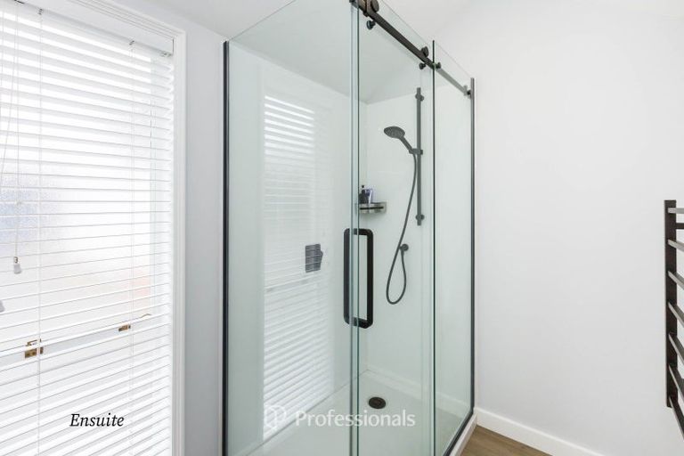 Photo of property in 20 Barton Road, Heretaunga, Upper Hutt, 5018