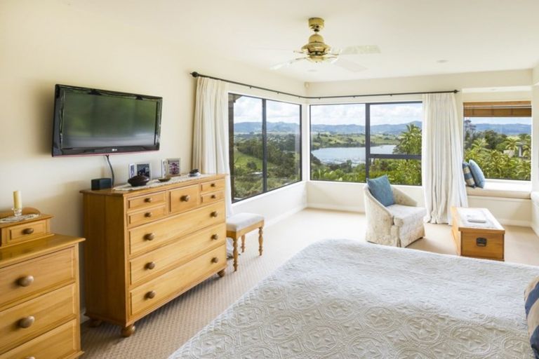 Photo of property in 9 Kotare Place, Sandspit, Warkworth, 0982