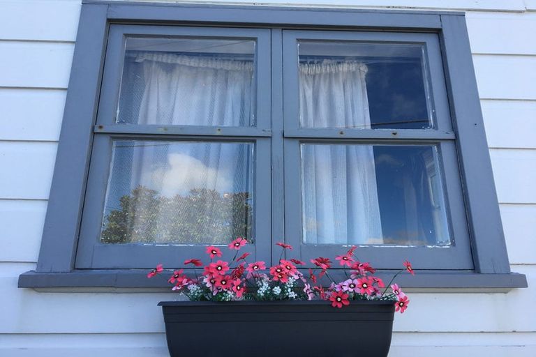 Photo of property in 37 Riddlers Crescent, Petone, Lower Hutt, 5012