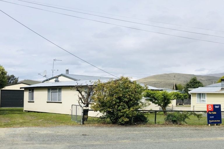 Photo of property in 212 Waitaki Drive West, Otematata, 9412