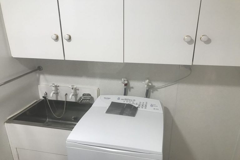 Photo of property in 5d Kent Place, Mosgiel, 9024