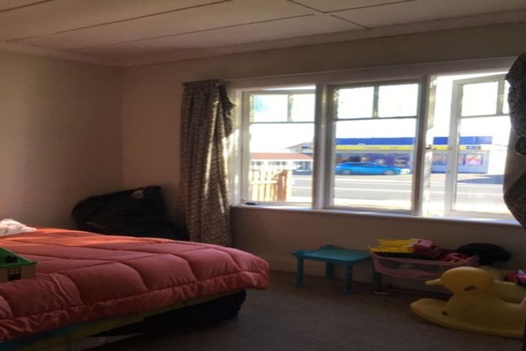 Photo of property in 28 Essex Street, Balclutha, 9230