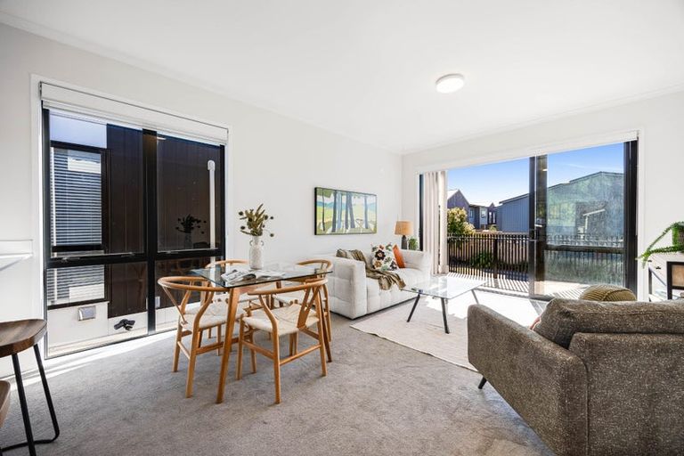 Photo of property in 5 Awamarino Way, Westgate, Auckland, 0614