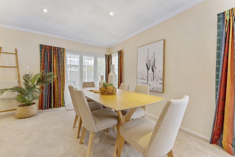 Photo of property in 51 John F Kennedy Drive, Milson, Palmerston North, 4414