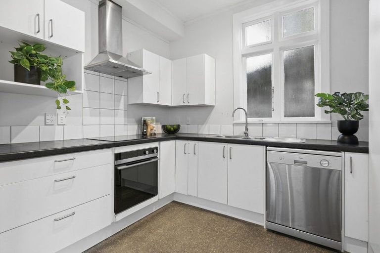 Photo of property in 350a The Terrace, Te Aro, Wellington, 6011