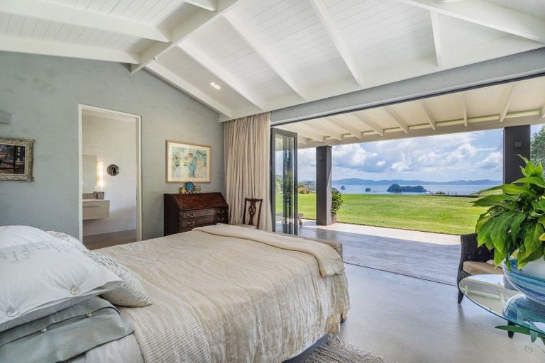 Photo of property in 49 Sarahs Hill, Hahei, Whitianga, 3591